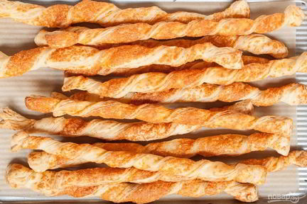 Слоеное тесто с сыром