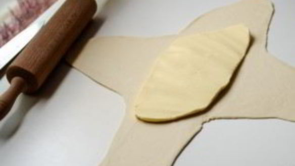 ШАГ 4. слоеное тесто