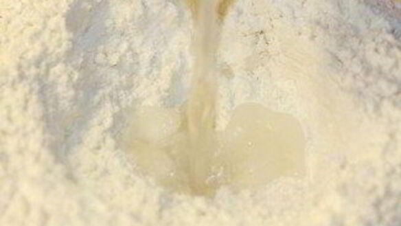 ШАГ 2. тонкое бездрожжевое тесто для пиццы