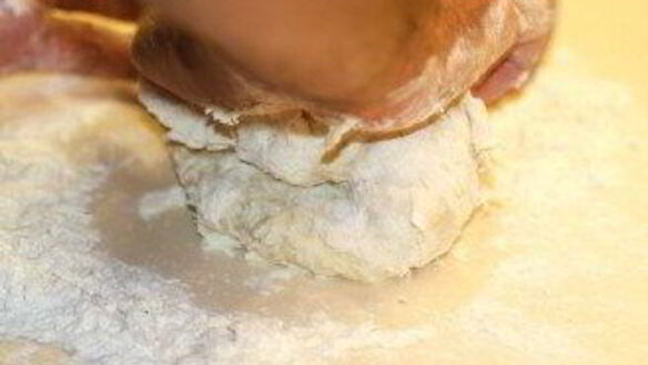 ШАГ 5. тонкое бездрожжевое тесто для пиццы