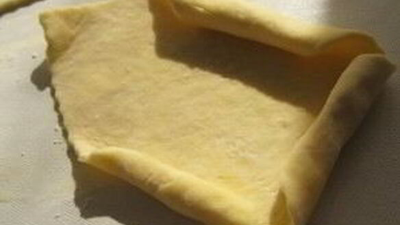 ШАГ 6. творожное тесто с абрикосами