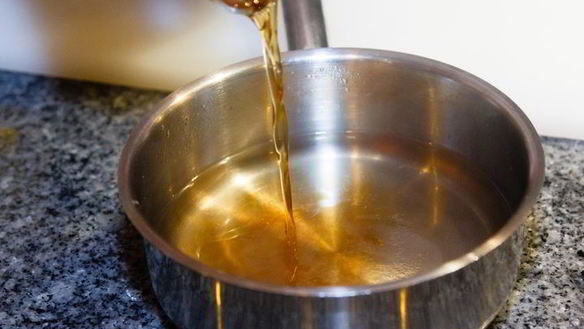 ШАГ 12. апельсиновый бисквит с клубникой