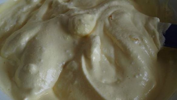 ШАГ 3. бисквитный торт с клубникой и сливочным кремом