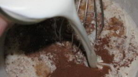 ШАГ 3. блинный торт со взбитыми сливками