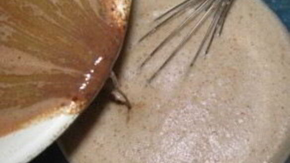 ШАГ 7. блинный торт со взбитыми сливками