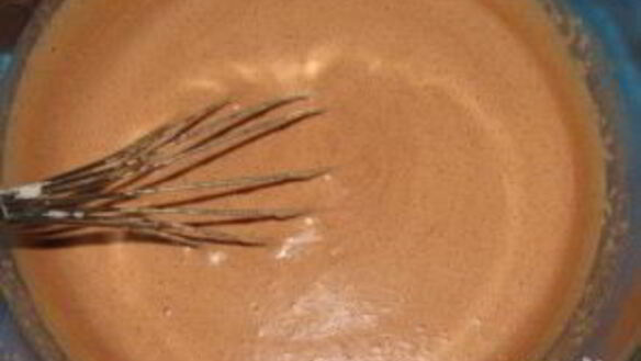 ШАГ 8. блинный торт со взбитыми сливками