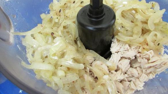 ШАГ 13. блинный тортик с грибным соусом