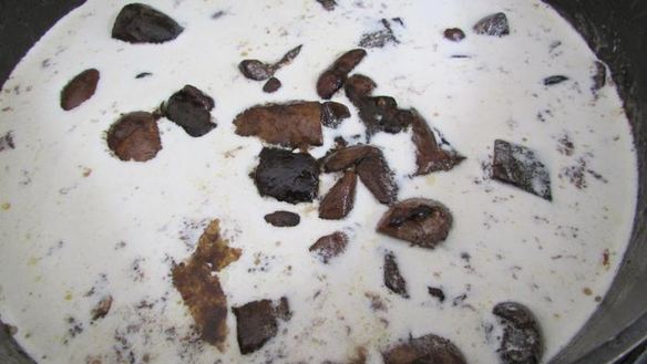 ШАГ 9. блинный тортик с грибным соусом