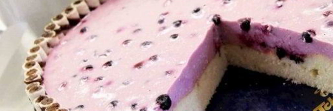 Чернично-йогуртовый торт