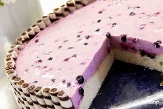 Чернично-йогуртовый торт