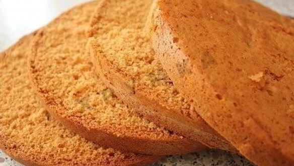 ШАГ 3. медовик в мультиварке шоколадный бисквит