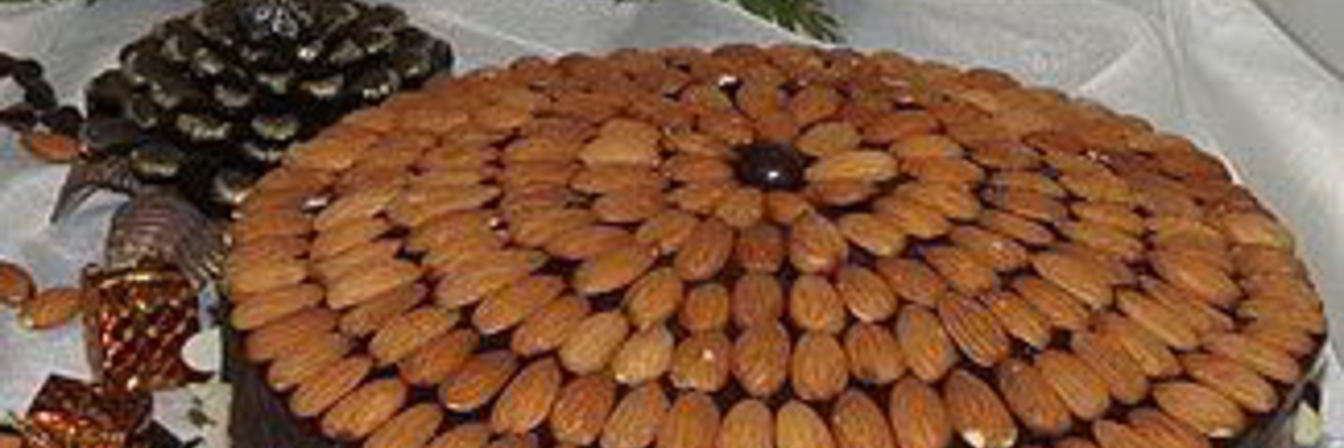 Шоколадно-миндальный торт