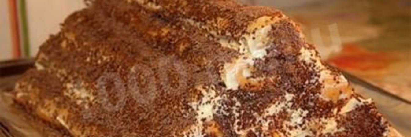 Шоколадный торт Зимняя вишня трубочками