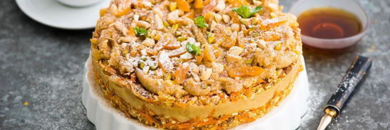 Сыроедческий веганский морковный торт с сыром из кешью