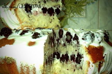 Торт с ежевикой