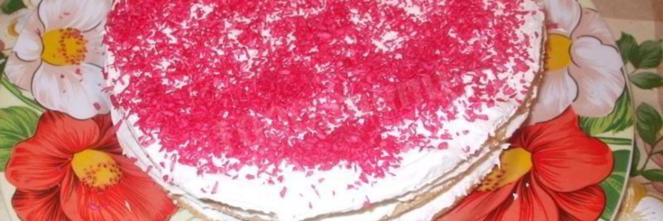 Торт с масляным кремом с кокосовой стружкой