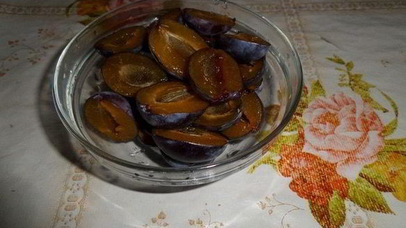 ШАГ 15. торт с заварным кремом и сливами