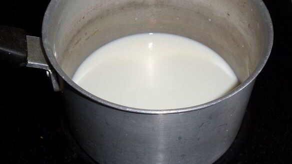 ШАГ 8. торт с заварным кремом и сливами