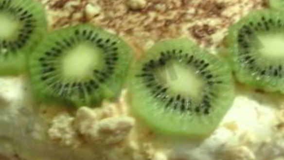 ШАГ 4. торт вдохновение с фруктами