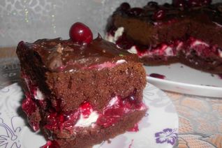 Торт Вишнево-шоколадное сердце