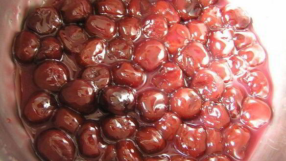 ШАГ 8. творожно-зефирный торт с вишней