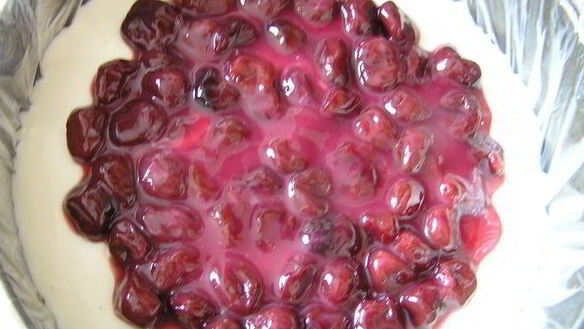 ШАГ 9. творожно-зефирный торт с вишней