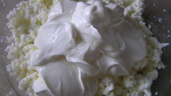 ШАГ 10. творожно-зефирный торт с вишней