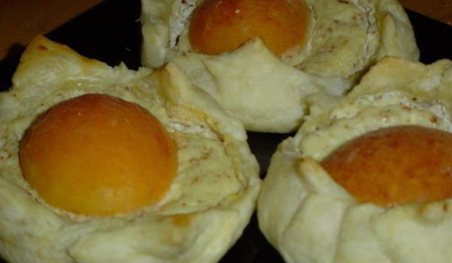 Рецепт творожно-абрикосовые слойки