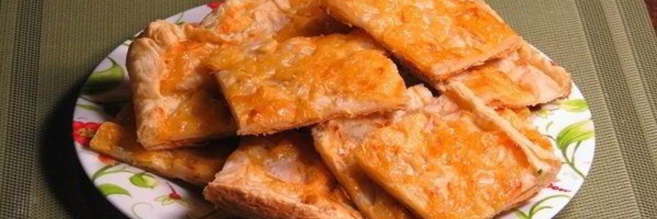 Выпечка из слоеного теста в духовке