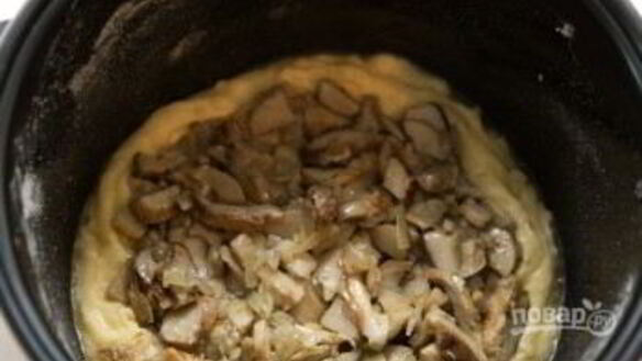 ШАГ 7. картофельная запеканка с грибами в мультиварке