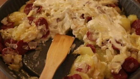 ШАГ 11. картофельная запеканка с колбасками и сыром