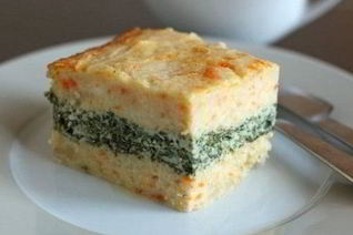 Картофельная запеканка с куриным филе и шпинатом