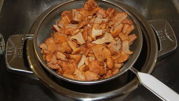 ШАГ 4. картофельная запеканка с лисичками