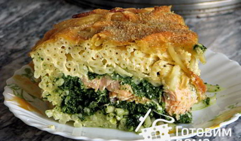 Рецепт макаронная запеканка с лососем и шпинатом