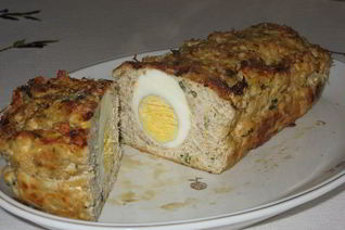 Мясная запеканка с куриным яйцом