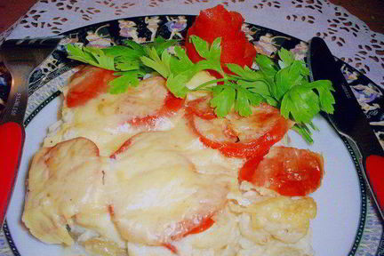 Овощная запеканка под сырным соусом