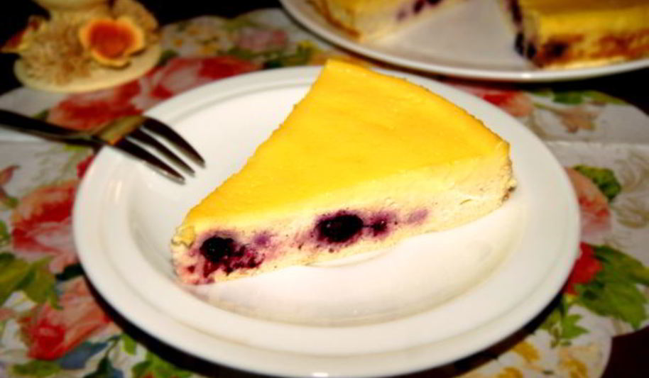 Рецепт творожная запеканка с ягодами и сметанной заливкой