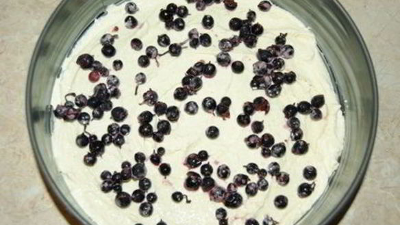 ШАГ 8. творожная запеканка с ягодами и сметанной заливкой