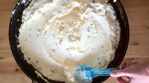 ШАГ 8. воздушная запеканка с изюмом