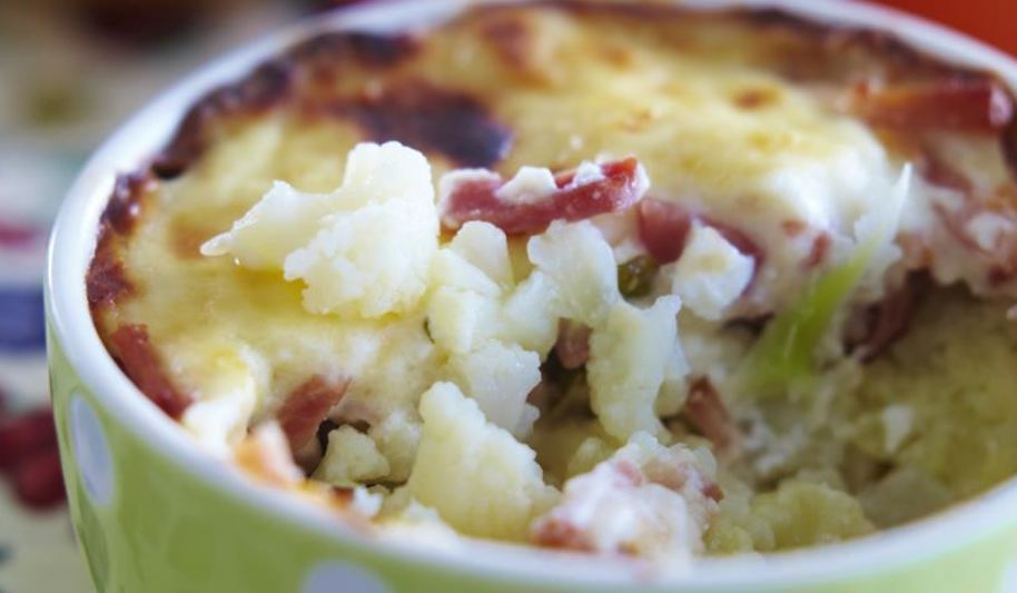 Рецепт запеканка из цветной капусты с сырным соусом