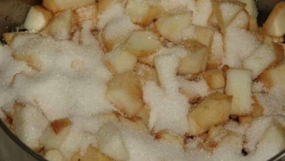 ШАГ 2. яблочный джем