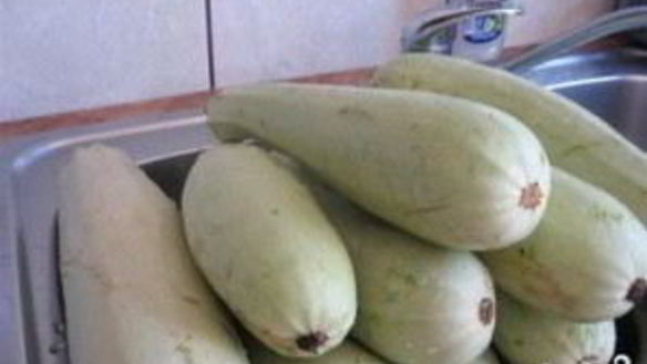 ШАГ 3. кабачки в томатном соусе на зиму