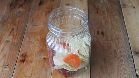 ШАГ 6. капуста на зиму со свеклой и морковью