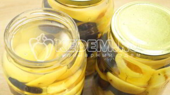 ШАГ 3. компот из абрикосов и черешни на зиму