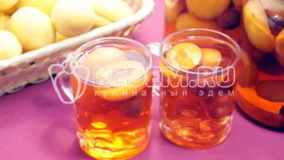 ШАГ 6. компот из абрикосов и черешни на зиму
