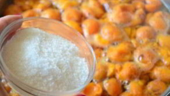 ШАГ 2. компот из абрикосов на зиму