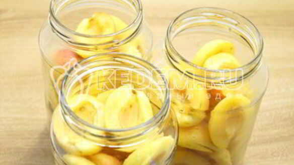 ШАГ 2. компот из абрикосов