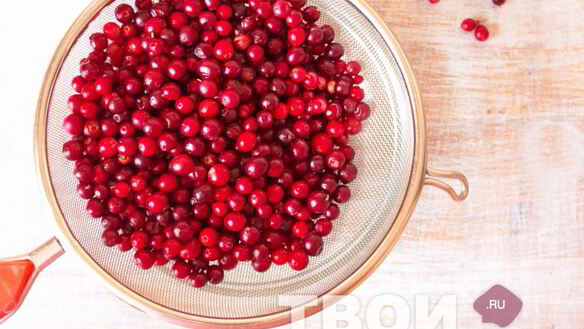 ШАГ 2. компот из брусники