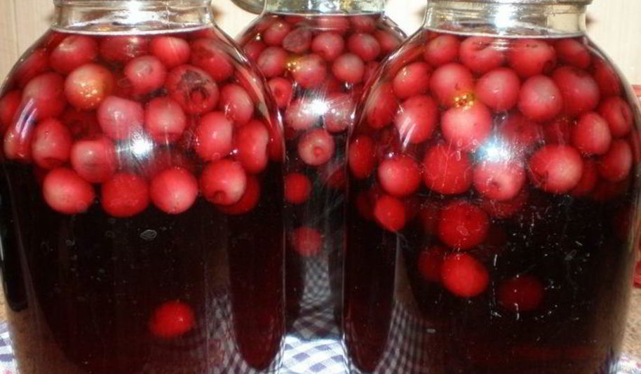 Рецепт компот из черешни с косточками на зиму