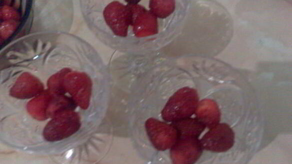 ШАГ 4. компот из клубники